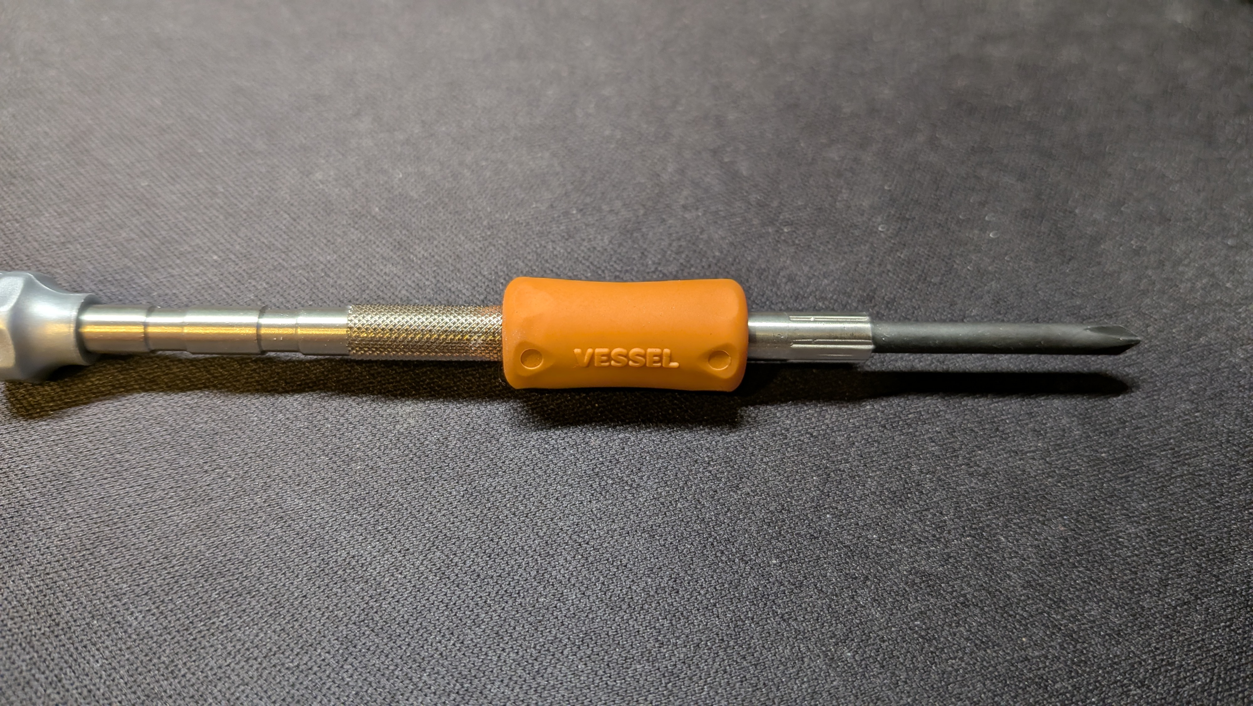 ホムセンで買ってきた持ち手つきの精密ドライバー